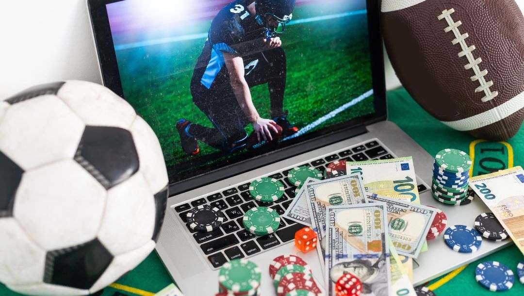 Earn Rewards Just for Playing Every Day 33 Earn Rewards Just for Playing Every Day 33
